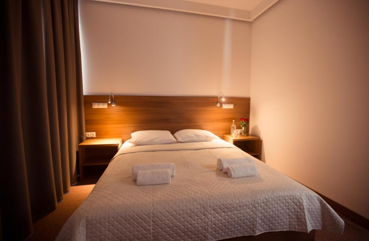 Hotel Rubin Stara Blotnica Kültér fotó