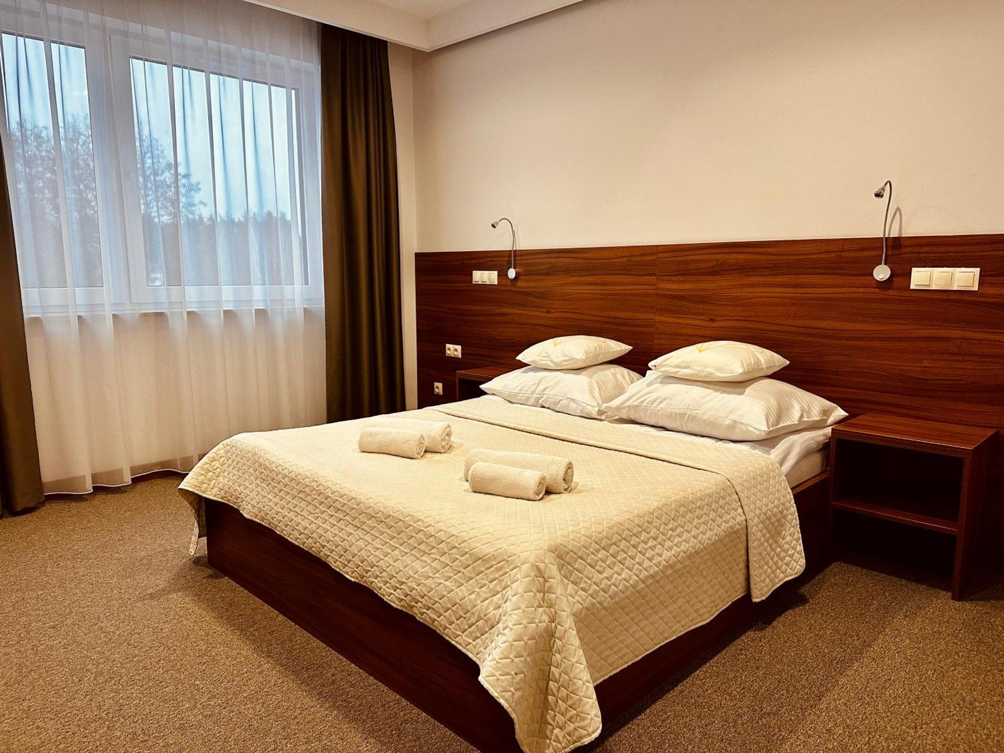 Hotel Rubin Stara Blotnica Kültér fotó